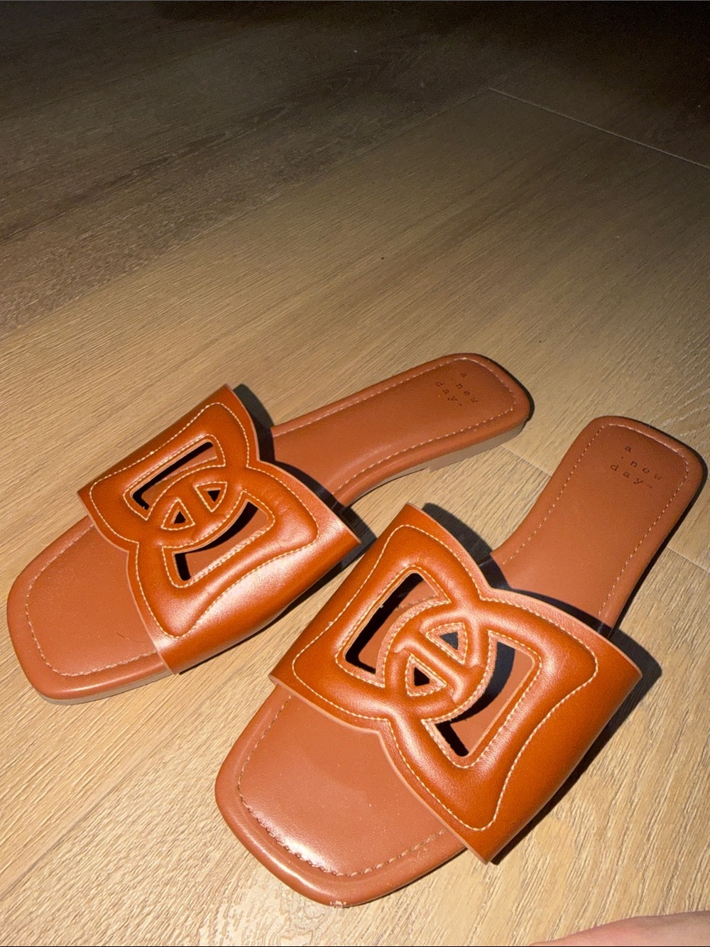 Women's Tan Leather Slide Sandals - Stylish Open Cut Design